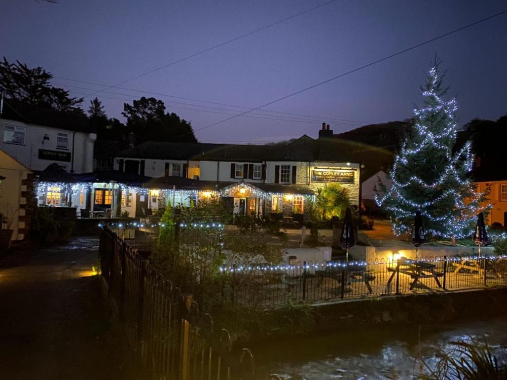 The Copley Arms Hotell Looe Exteriör bild