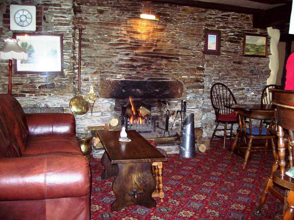 The Copley Arms Hotell Looe Exteriör bild